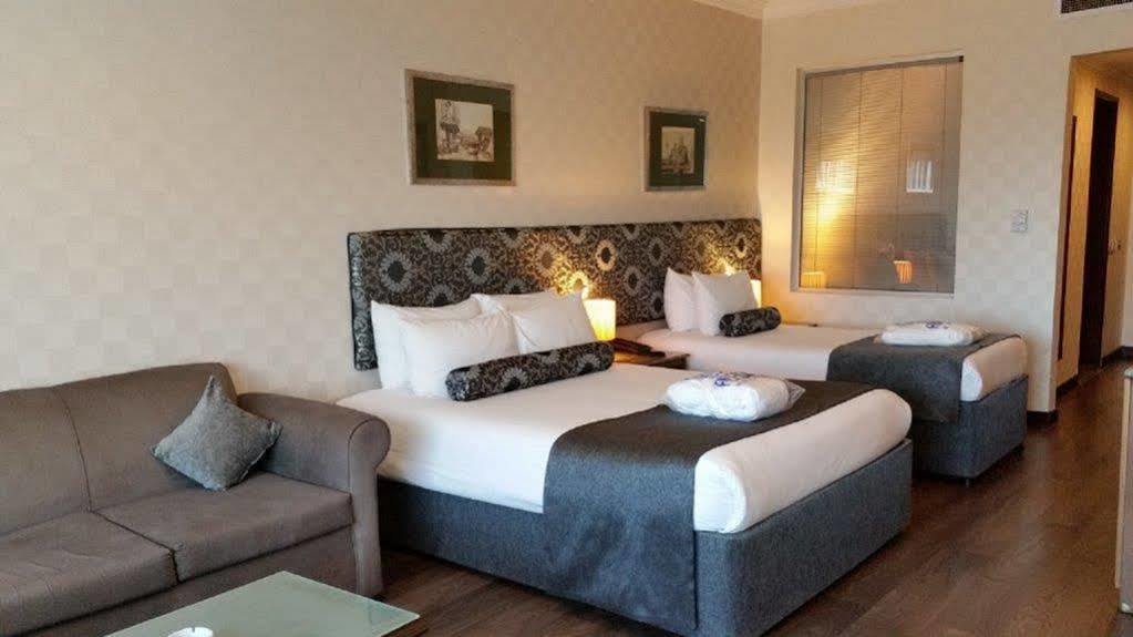 Adela Hotel Istanbul Exteriör bild