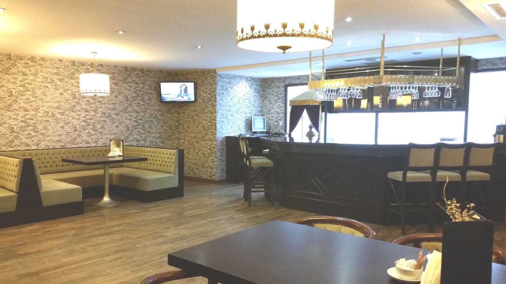 Adela Hotel Istanbul Exteriör bild